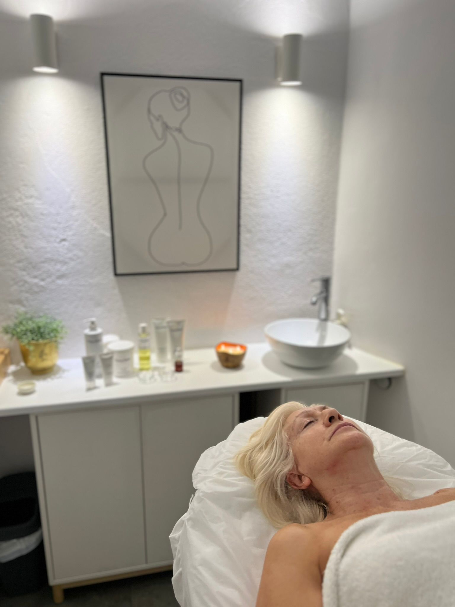 Instagram Exclusive Beauty